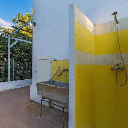 Casadellacupa Alliste