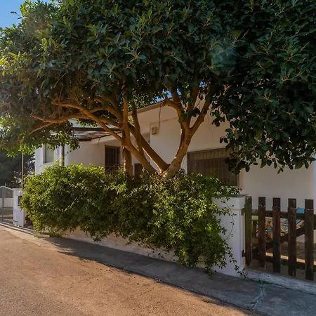 Casadellacupa Casa de Férias Alliste